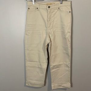 Bestow Khaki Colored Cropped Jeans